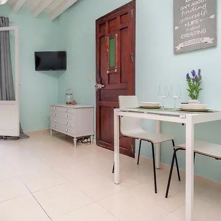 Apartment Apartamento San Nicolas, *